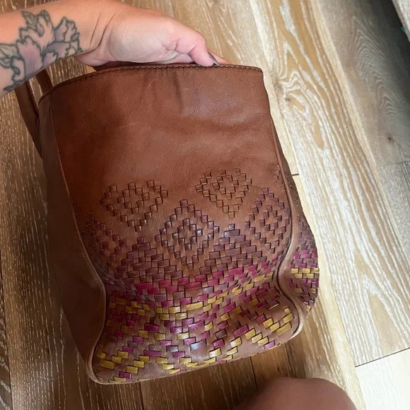 Isabella fiore woven leather tote bag - Picture 9 of 16